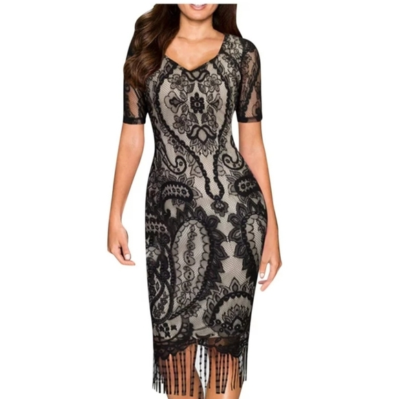 Homeyee Dresses & Skirts - HOMEYEE Women's Black Bodycon Lace Fringe midi dress size 8